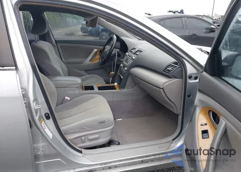 2007 Toyota Camry Xle z USA, uszkodzony, nr VIN JTNBE46K473007385